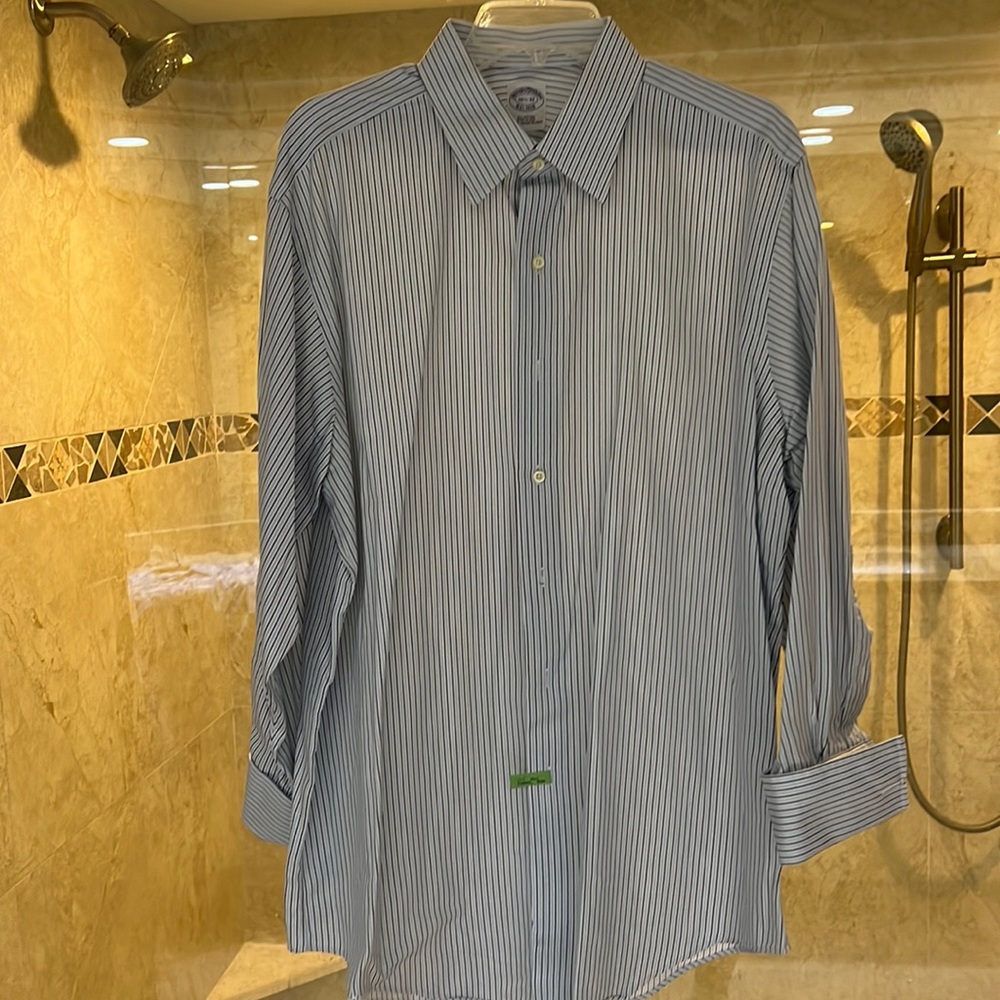 Brooks Brothers dress shirt, blue striped size 16 1/2– 32 excellent condition